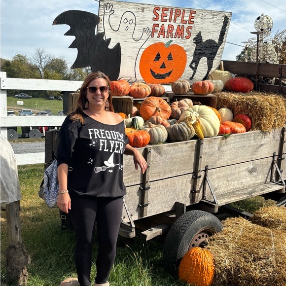 Meet your Posher, Holly - Picture 1 of 1